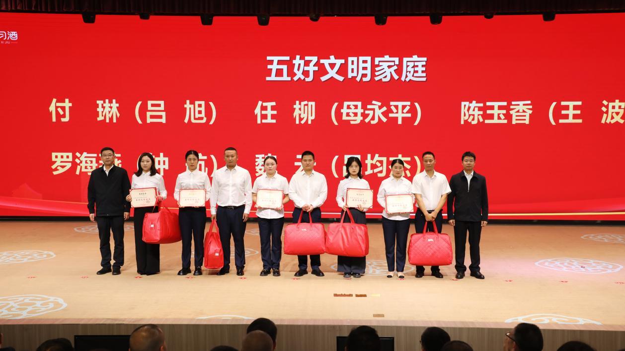 d1bde25710d9dec427cbbf46da5257db