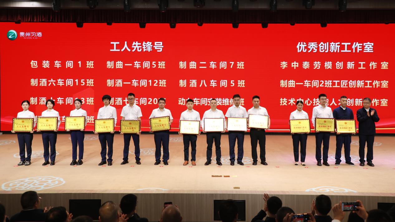 f45e352783f6665079973c6126eb26d8